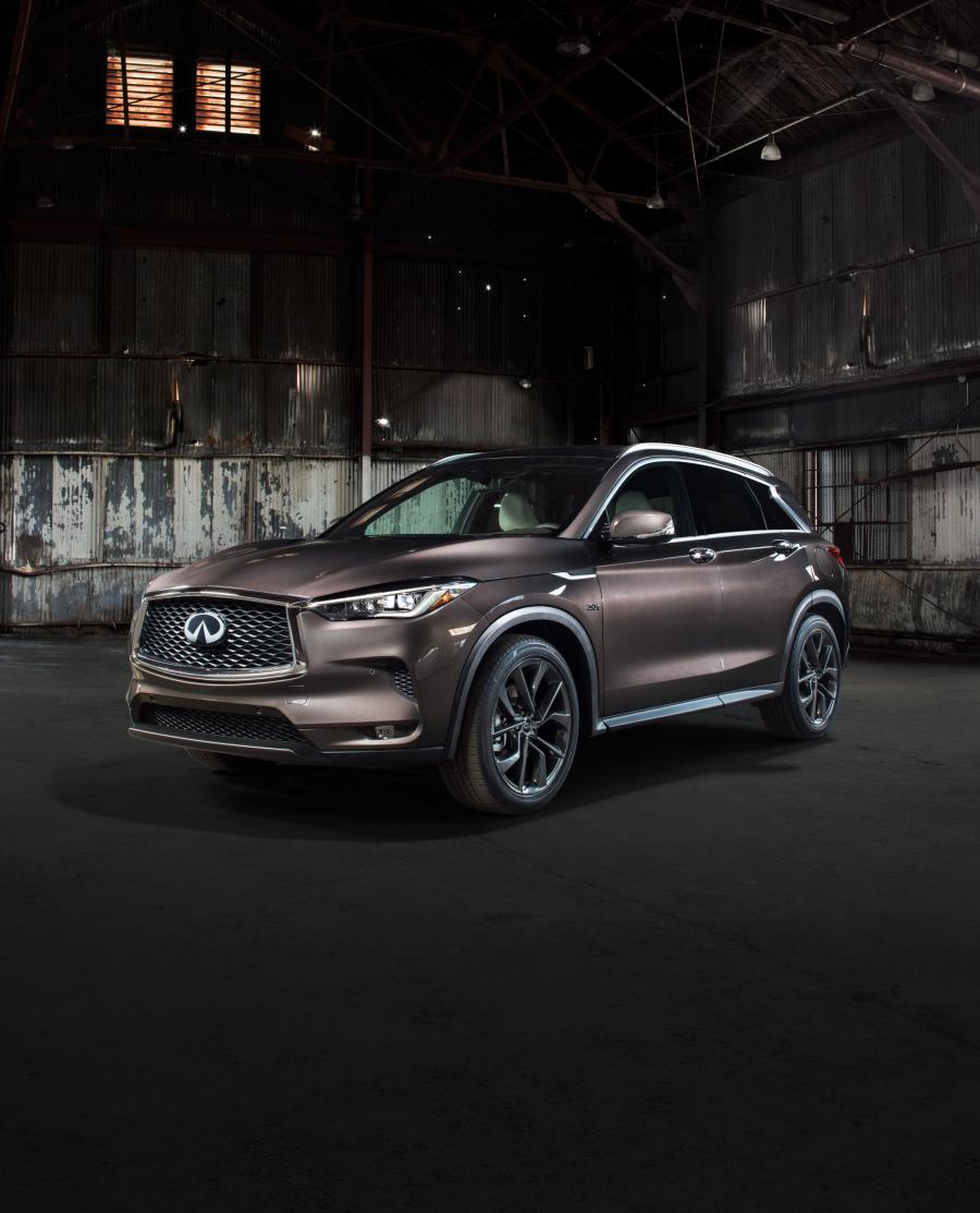  Infiniti QX50 2.0t AWD 2018 года  (NA) (фото 2 из 76)